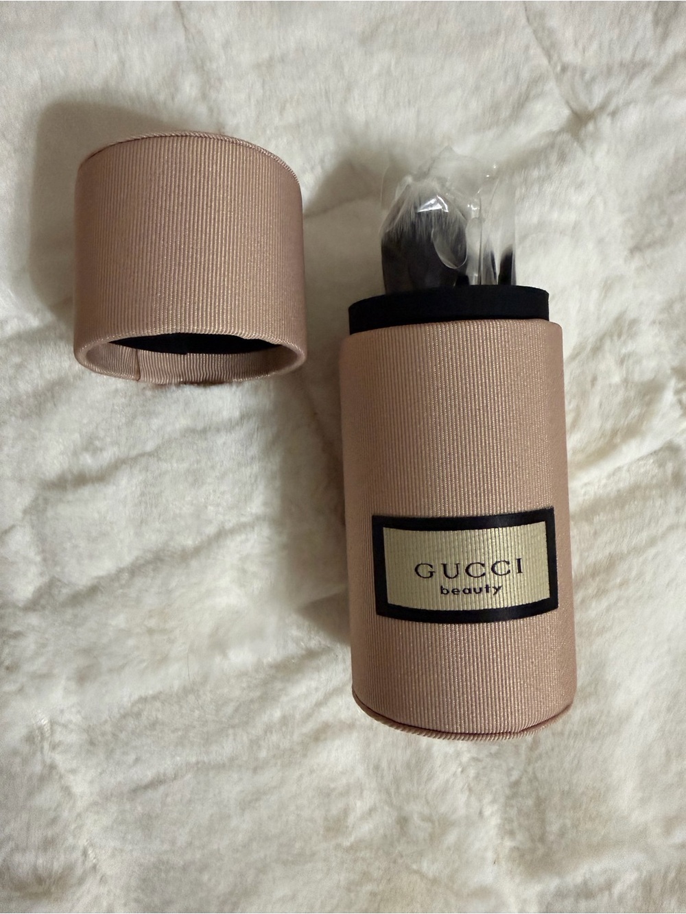 Gucci Pink-Beige Travel Makeup Brush Set with Case - Picture 3 of 5